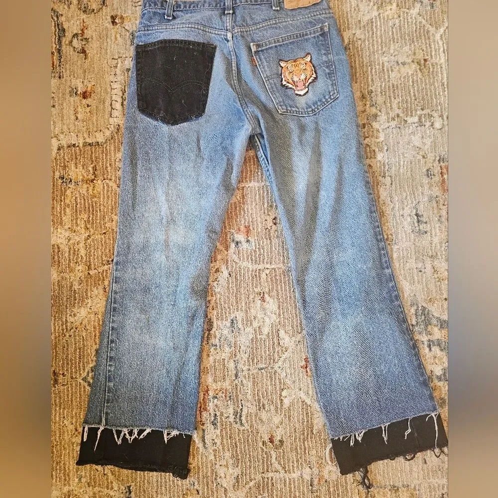 Vintage one of a kind custom Levi's. Sz 33